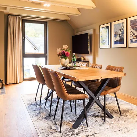 Goldregen - Waldnah Mit Kamin Und Balkon Apartmán Zingst