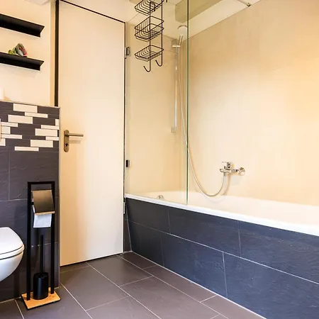 Apartmán Goldregen - Waldnah Mit Kamin Und Balkon Zingst